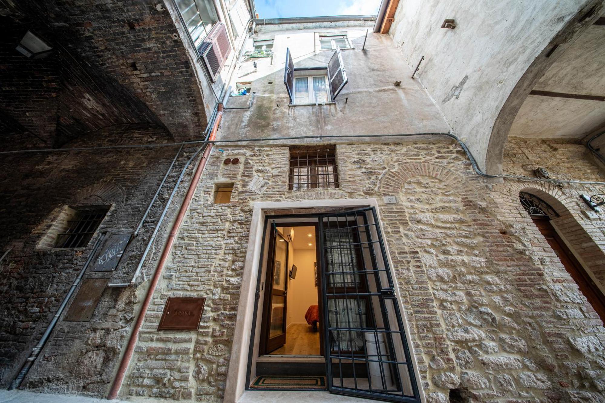 Perugia Apartments Bagian luar foto